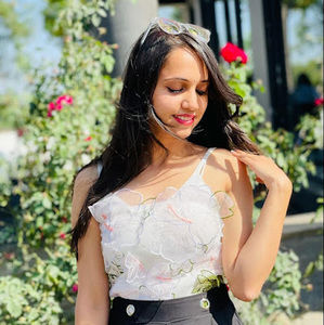 Meet your Posher, Mansi